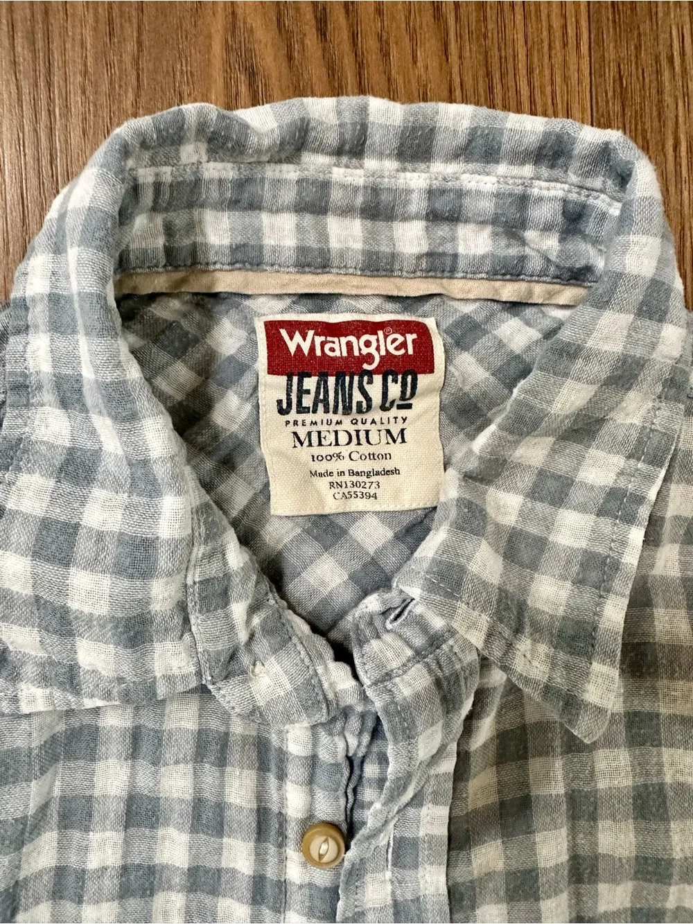 100% Cotton, Oversized Wrangler Blue & White Plaid Button-Up - Picture 3 of 4
